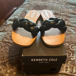 Kenneth Cole black slip in sandal.